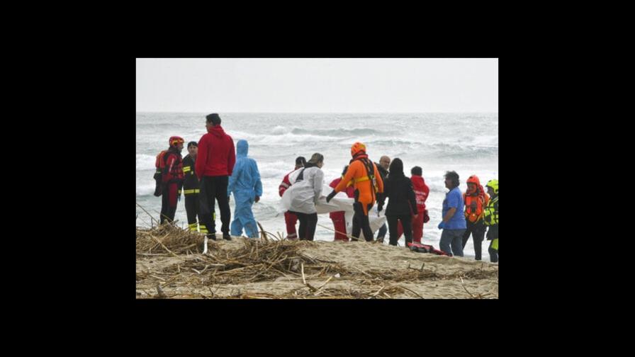 Italia: Naufraga bote con migrantes; hay 43 muertos