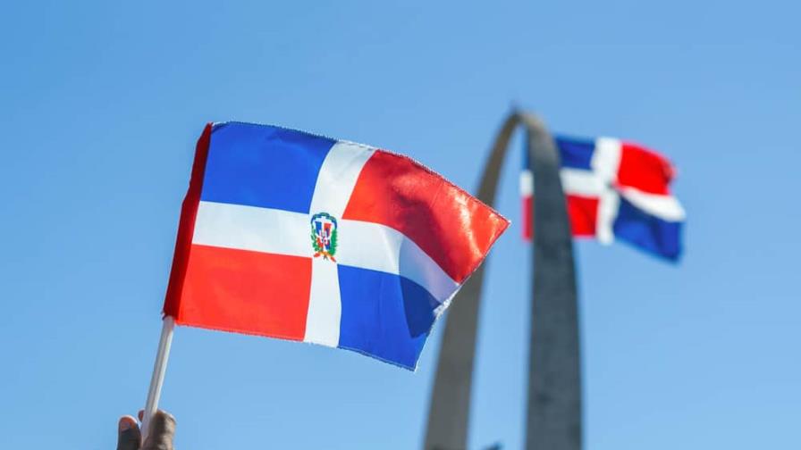 Maestros en Cotuí se tomarán un día libre después de participar en desfile por la Independencia Maestros en Cotuí se tomarán un día libre después de participar en desfile por la Independencia