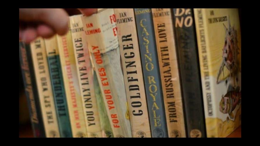 Libros de James Bond serán reeditados sin referencias raciales ofensivas