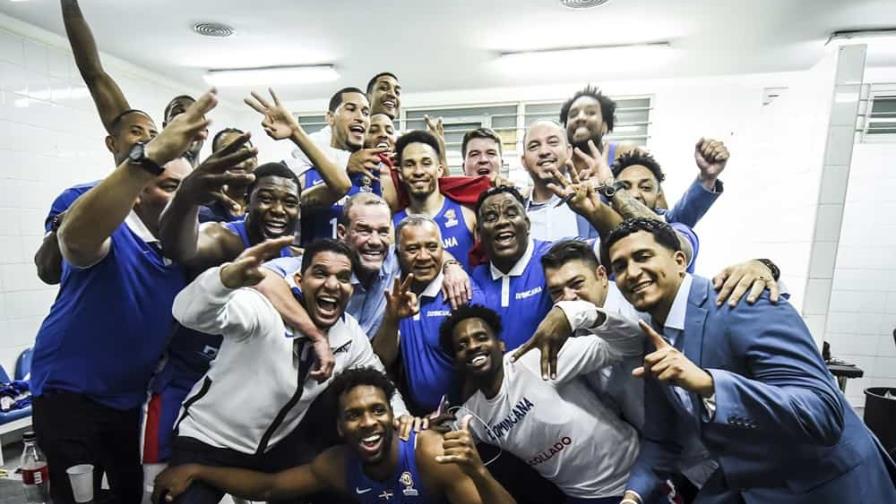 Trabajando y no hablando Trabajando y no hablando