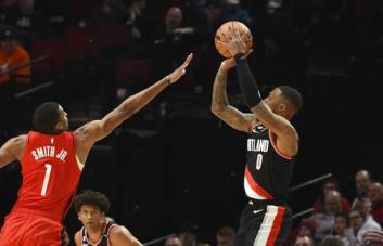 Lillard anota 71 puntos y 13 triples en triunfo ante Houston