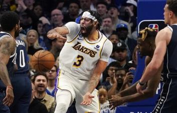 Anthony Davis encabeza remontada de Lakers sobre Mavericks