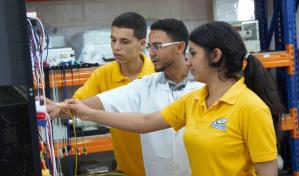 Presidente Abinader resalta educación técnica está viviendo una verdadera revolución