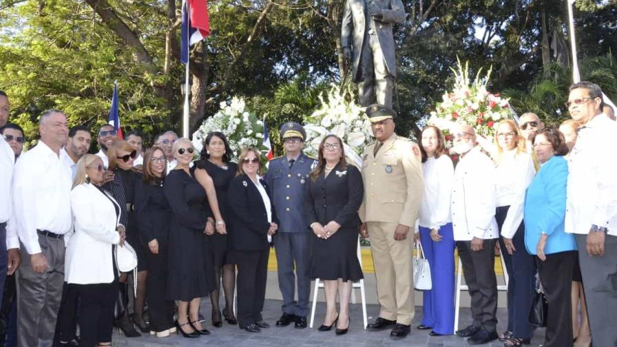 Autoridades de Santiago conmemoran 179 aniversario de la Independencia Nacional Autoridades de Santiago conmemoran 179 aniversario de la Independencia Nacional