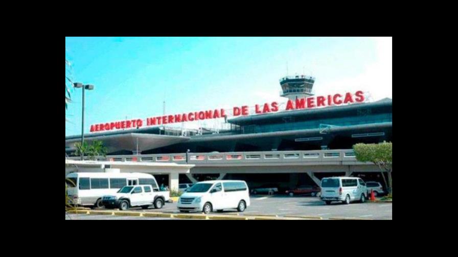 Detienen en el Aeropuerto de Las Américas a implicado en tiroteo que dejó tres muertos en Tamayo
