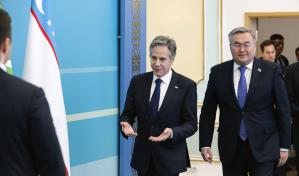 Blinken llega a Kazajistán para reunirse con socios centroasiáticos de Rusia