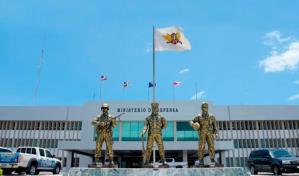 Ministerio de Defensa publica ascensos de rangos de 5,232 militares