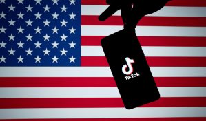 ¿Por qué EEUU prohíbe a los empleados públicos usar TikTok?