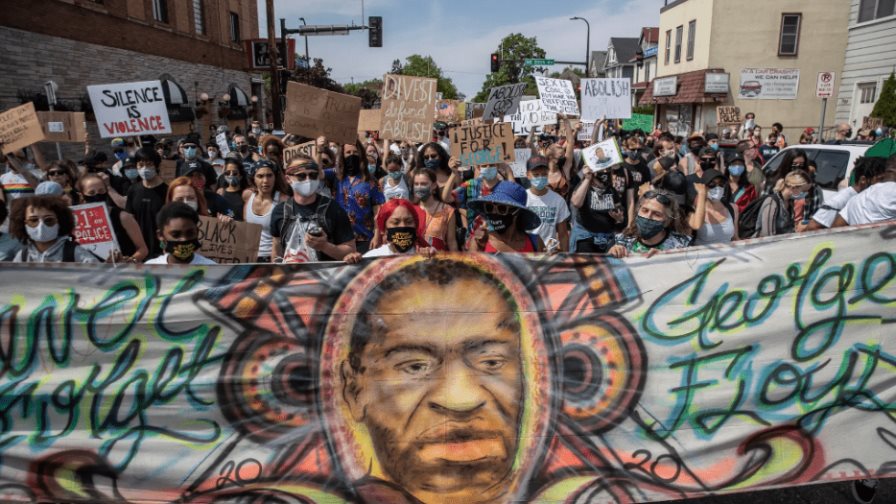 Nueva York compensará a manifestantes acorralados por la policía en protesta de 2020