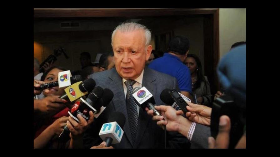 Rafael Alburquerque: con salario del 2011 se adquiría el 88 % de la canasta familiar y ahora solo un 41 %