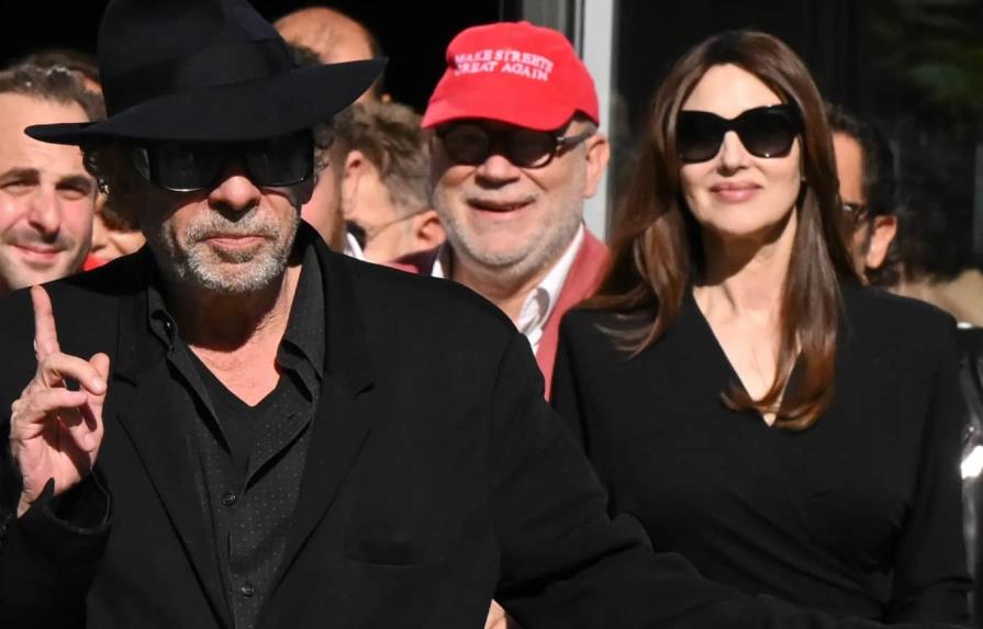 Tim Burton y Monica Bellucci... Y más amores de Hollywood