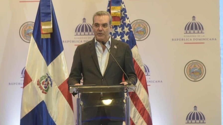 Abinader responde propuestas de dominicanos electos en EEUU