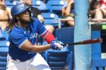 Guerrero Jr. activa las alarmas con molestias en rodilla a una semana del Clásico Mundial