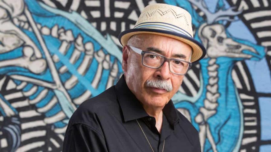 El poeta Juan Felipe Herrera gana la Medalla Frost para todos los latinos El poeta Juan Felipe Herrera gana la Medalla Frost para todos los latinos
