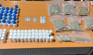 Ocupan ocho paquetes de marihuana en el AILA