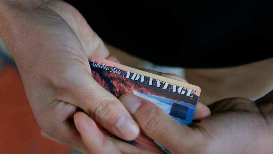 Arrestan en Los Ángeles a 15 sospechosos de fraude en tarjetas de beneficios Arrestan en Los Ángeles a 15 sospechosos de fraude en tarjetas de beneficios