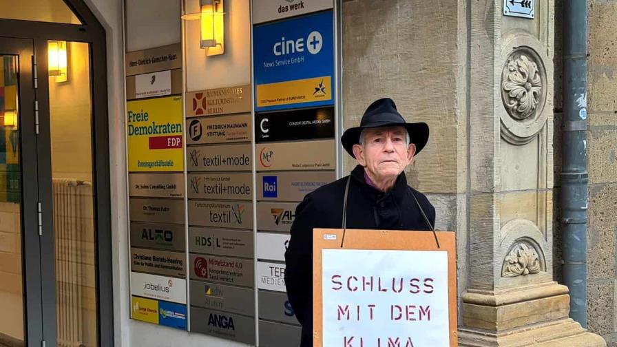 Ecologistas protestan contra política de transporte de Alemania