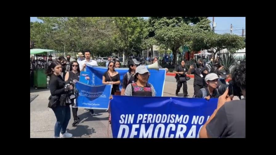 Periodistas de Guatemala protestan contra censura y persecución penal