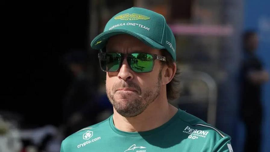 Alonso también lidera el tercer y último libre en Baréin Alonso también lidera el tercer y último libre en Baréin