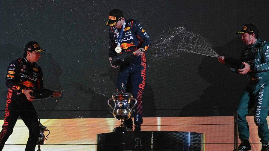 Verstappen abre con victoria, 1-2 de Red Bull en Bahréin