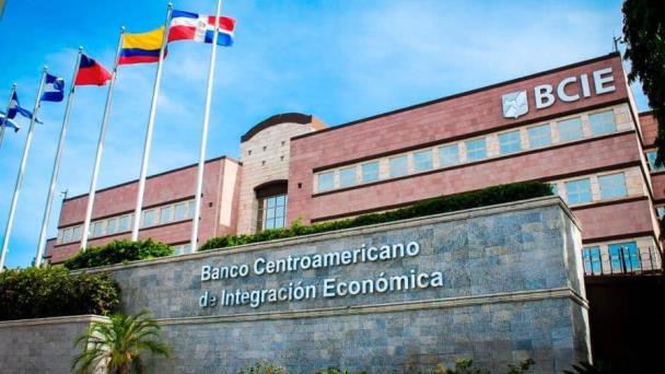 El BCIE apoyará construcción de carretera con túnel en República Dominicana