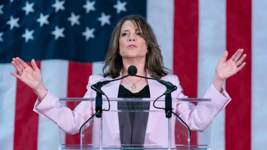 Marianne Williamson, la primera demócrata en disputar la candidatura a Biden