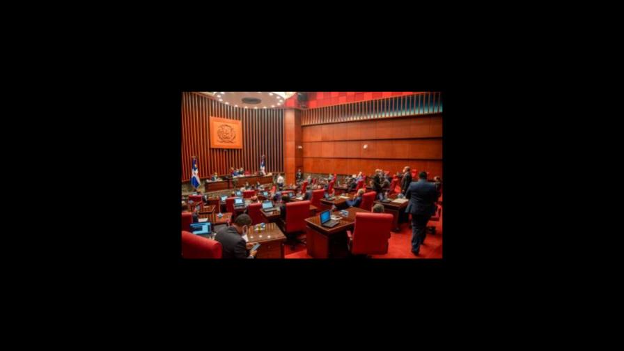 Senadores recibirán al ministro de Hacienda y al director de la Opret para estudiar proyectos de ley Senadores recibirán al ministro de Hacienda y al director de la Opret para estudiar proyectos de ley