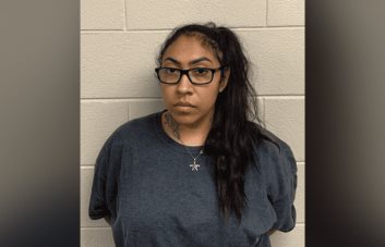 Mujer acusada de agresión sexual contra un niño de 13 años en Colorado no irá a prisión