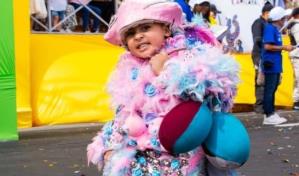 Las comparsas infantiles dan inicio al Desfile Nacional de Carnaval