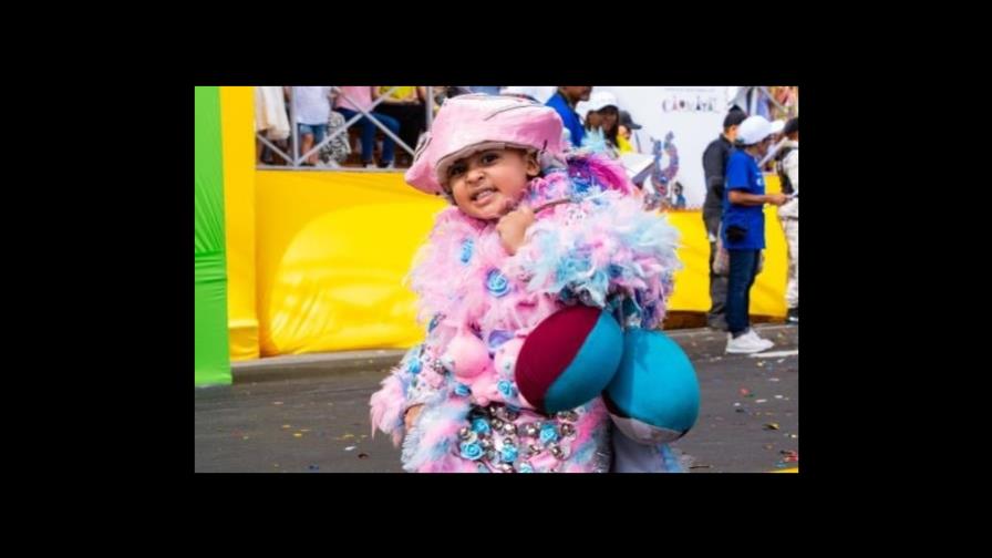 Las comparsas infantiles dan inicio al Desfile Nacional de Carnaval Las comparsas infantiles dan inicio al Desfile Nacional de Carnaval