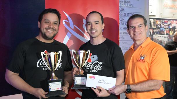 Los hermanos González ganan torneo de boliche