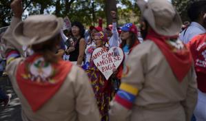 Con marchas y foros, Venezuela recuerda a Hugo Chávez