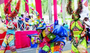 Brillo y folclore en un Desfile Nacional de Carnaval donde los niños fueron protagonistas