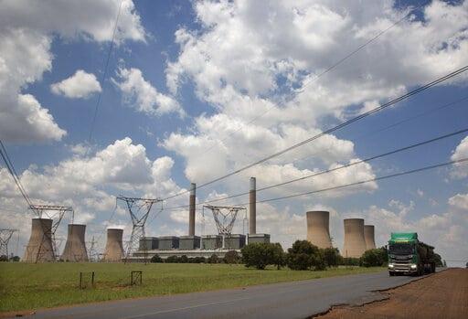 Sudáfrica lidia con cortes de energía cada vez más largos