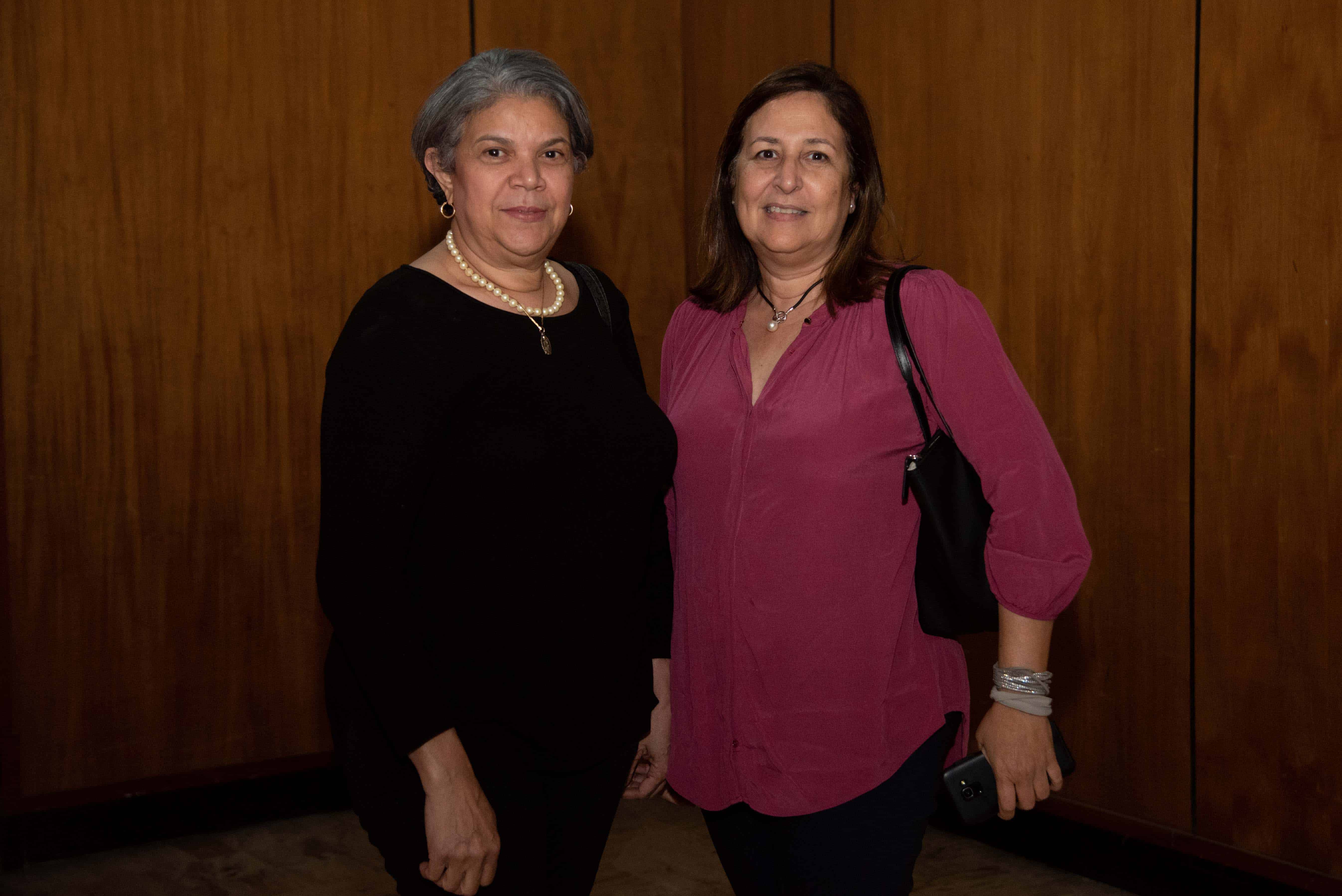 Magalis Abreu y Virginia Flores. 