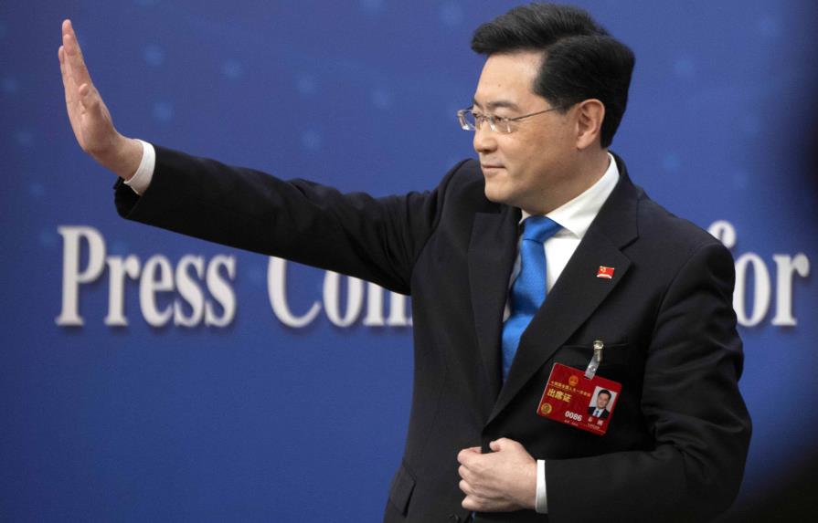 Ministro chino critica a EEUU en primera conferencia de prensa