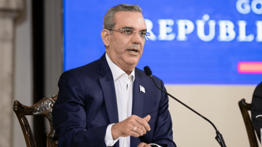 Abinader acudirá a reunión del Comité Nacional de Salarios de este miércoles Abinader acudirá a reunión del Comité Nacional de Salarios de este miércoles