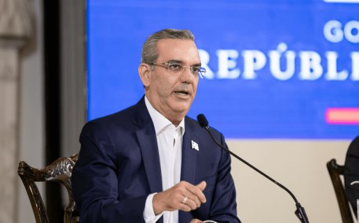 Abinader a Danilo Medina: Estoy confiado que usted recuperará su salud Abinader a Danilo Medina: Estoy confiado que usted recuperará su salud