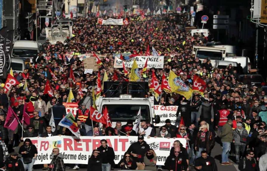 Los sindicatos franceses reivindican su mayor movilización por las pensiones