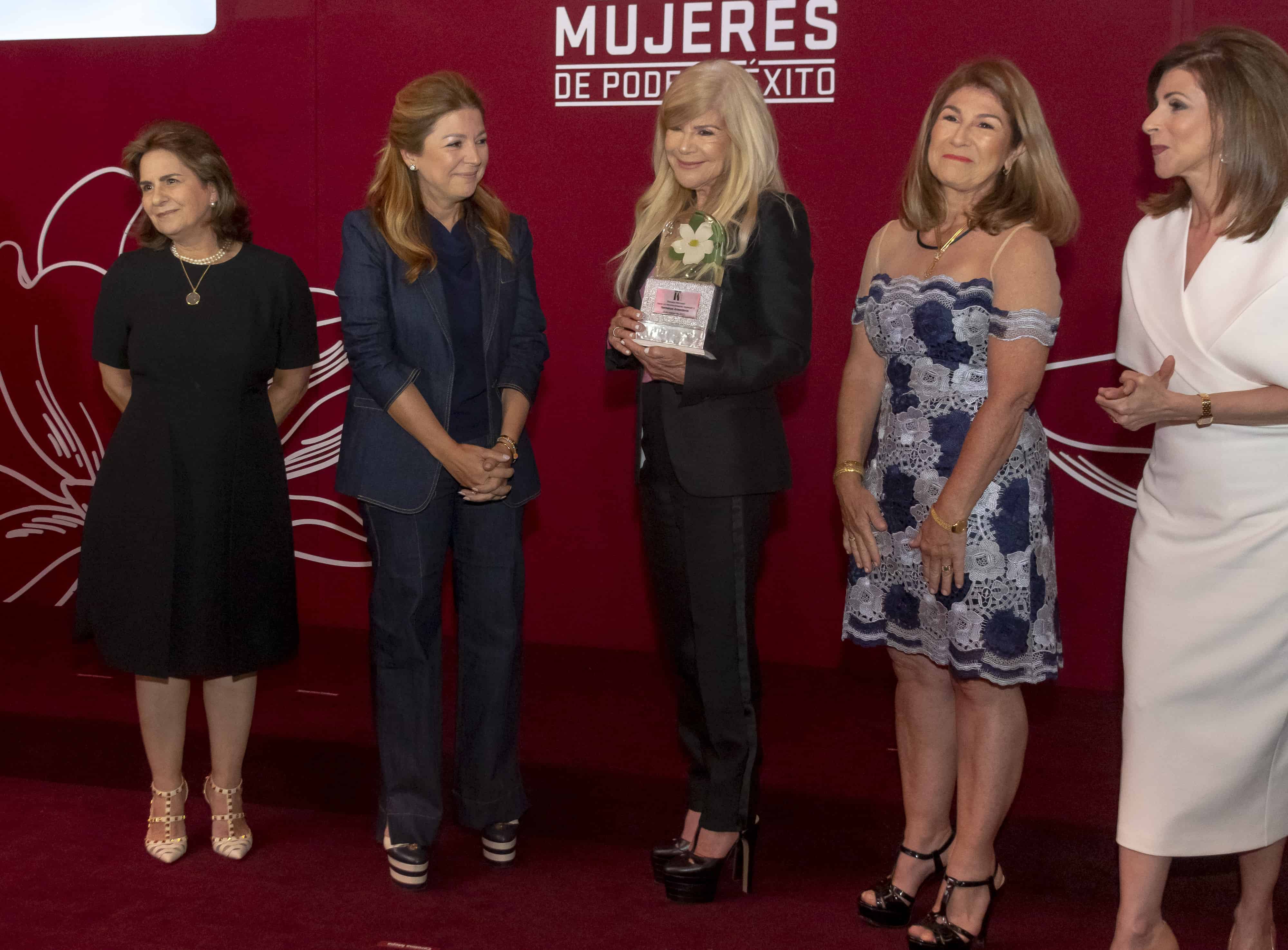 Hermanas Armenteros.