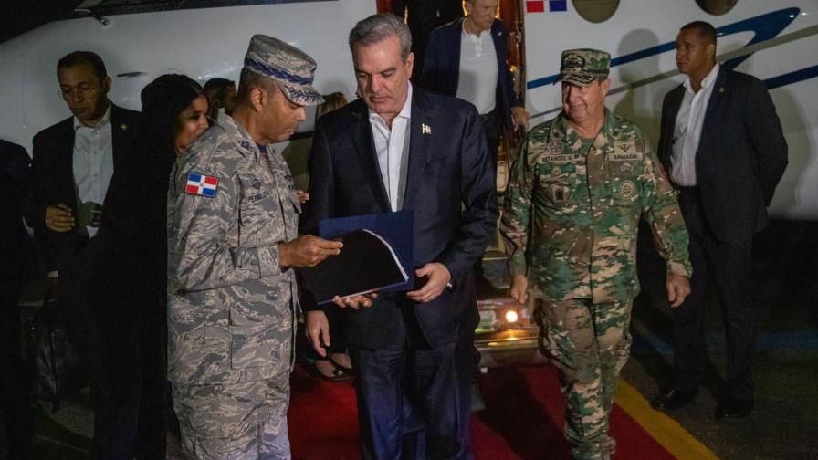 Abinader regresa de Ecuador tras participar en reunión de la Alianza para el Desarrollo en Democracia