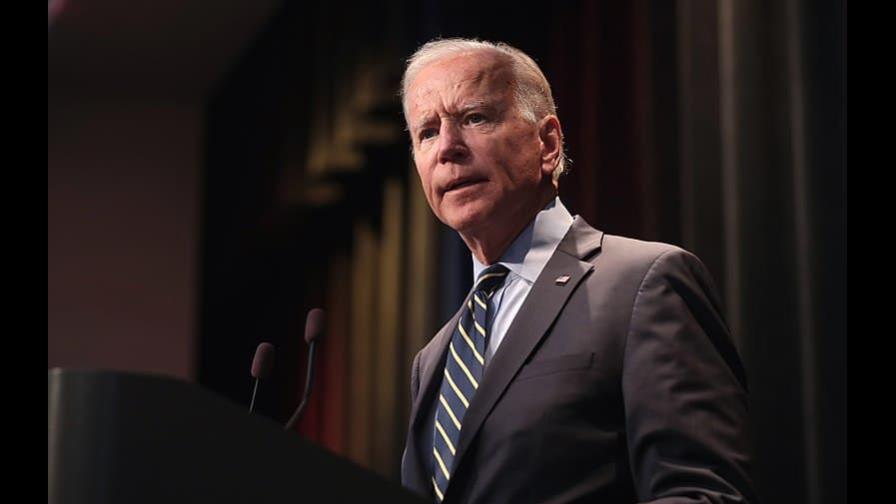 Biden propone presupuesto que recortaría el déficit en tres billones de dólares