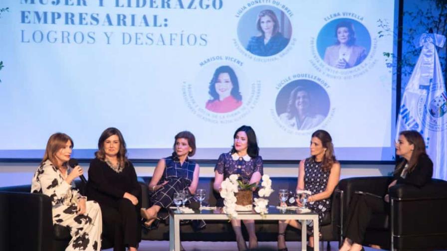 Empresarias debaten sobre los logros y desafíos de las mujeres en RD