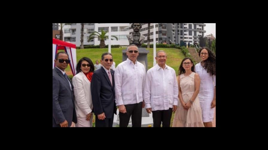 Inauguran Plaza República Dominicana con el busto de Juan Pablo Duarte y Díez