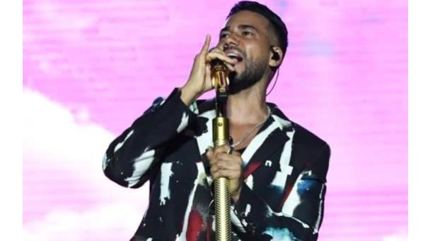 Romeo Santos rompe su propio récord en Chile con nueve funciones