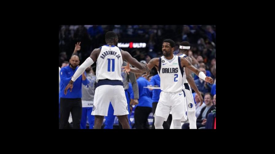 Kyrie Irving muestra su valía de cuarto período; Doncic se fue sin puntos en esa manga