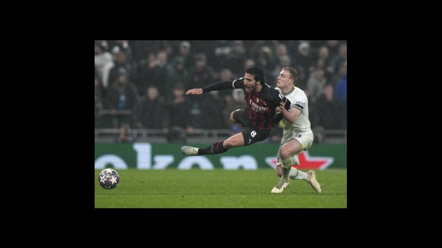 Milan avanza al empatar con Tottenham en Londres