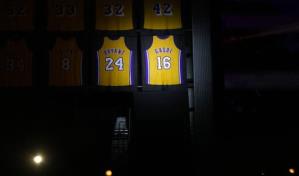Gasol, emocionado en la retirada de su dorsal con los Lakers