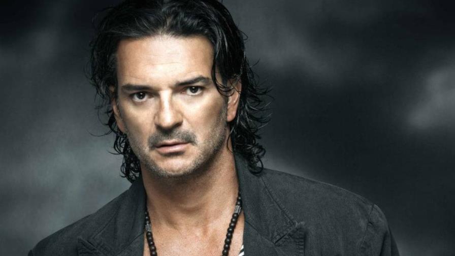 Ricardo Arjona dará un concierto más en Miami de su gira Blanco y negro Ricardo Arjona dará un concierto más en Miami de su gira Blanco y negro