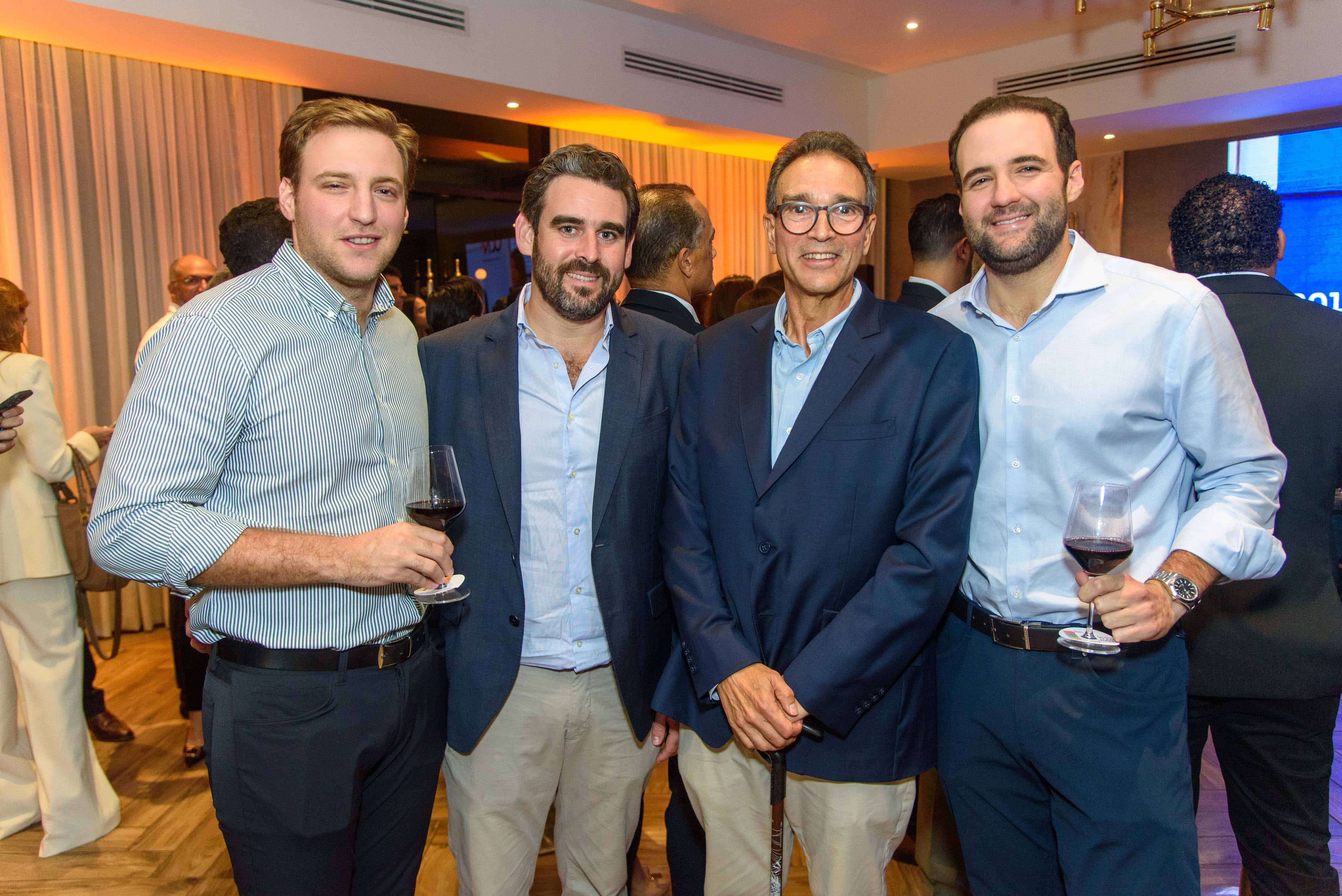 Andrés Farach, Luis Varona, Umberto Frankemberg y Alejandro Farach. 